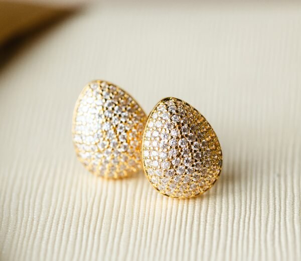 Brinco Gota Cravejado Banhado Em Ouro 18K